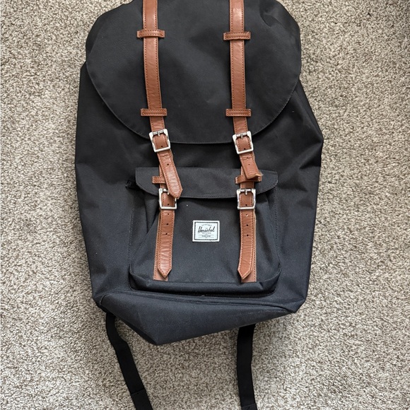 Herschel Supply Company Little America Mid-volume Black and Brown Backpack